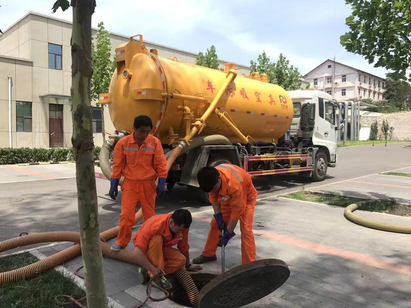 潮南化粪池清理与5-8吨吸粪车施工效率分析
